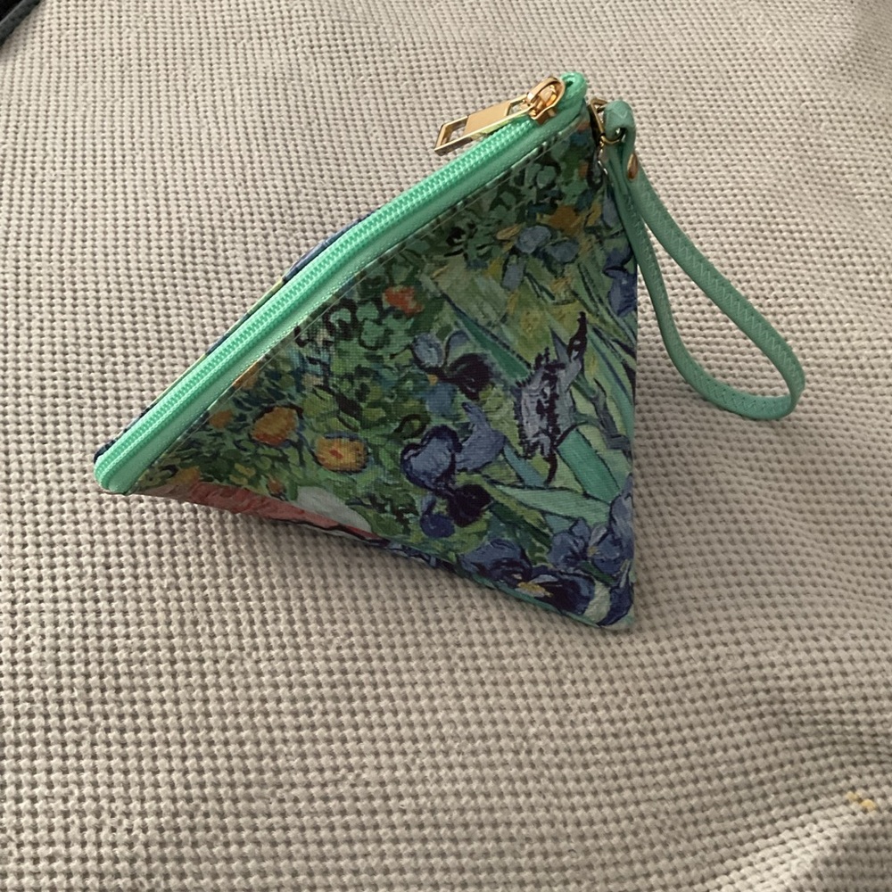 Floral Green Triangle Wristlet